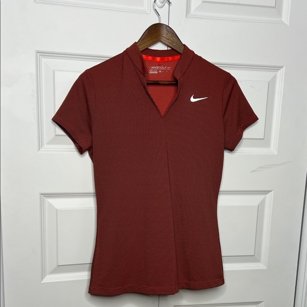 Nike Women's Orange Short Sleeve Golf Tee M